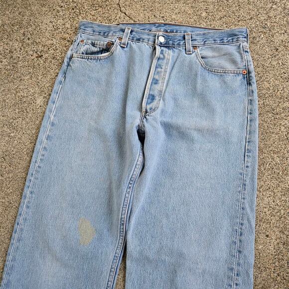 Vtg 90s LEVI'S 501 Plain Faded Straight Leg Denim Jeans Tagged 36 x 34 USA Made - Picture 4 of 8